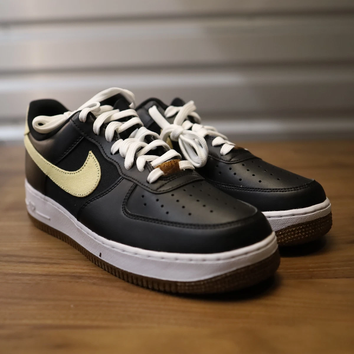 Nike Air Force 1 '07 LV8 10.5 Black