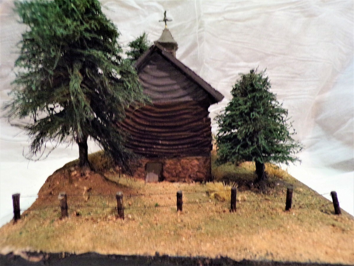 Picture 3 of 5