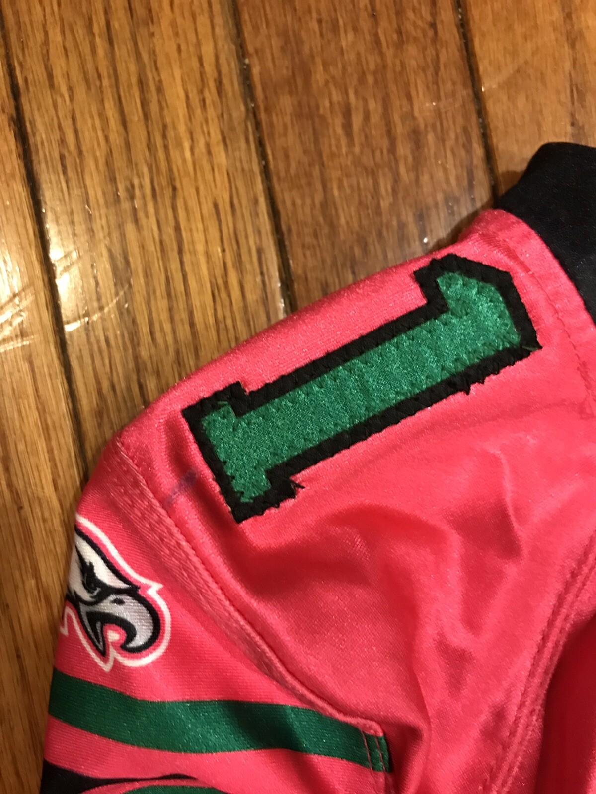 RARE Philadelphia Eagles Women’s #1 Hot Pink Football Jersey Top XS Johnson - Picture 4 of 5