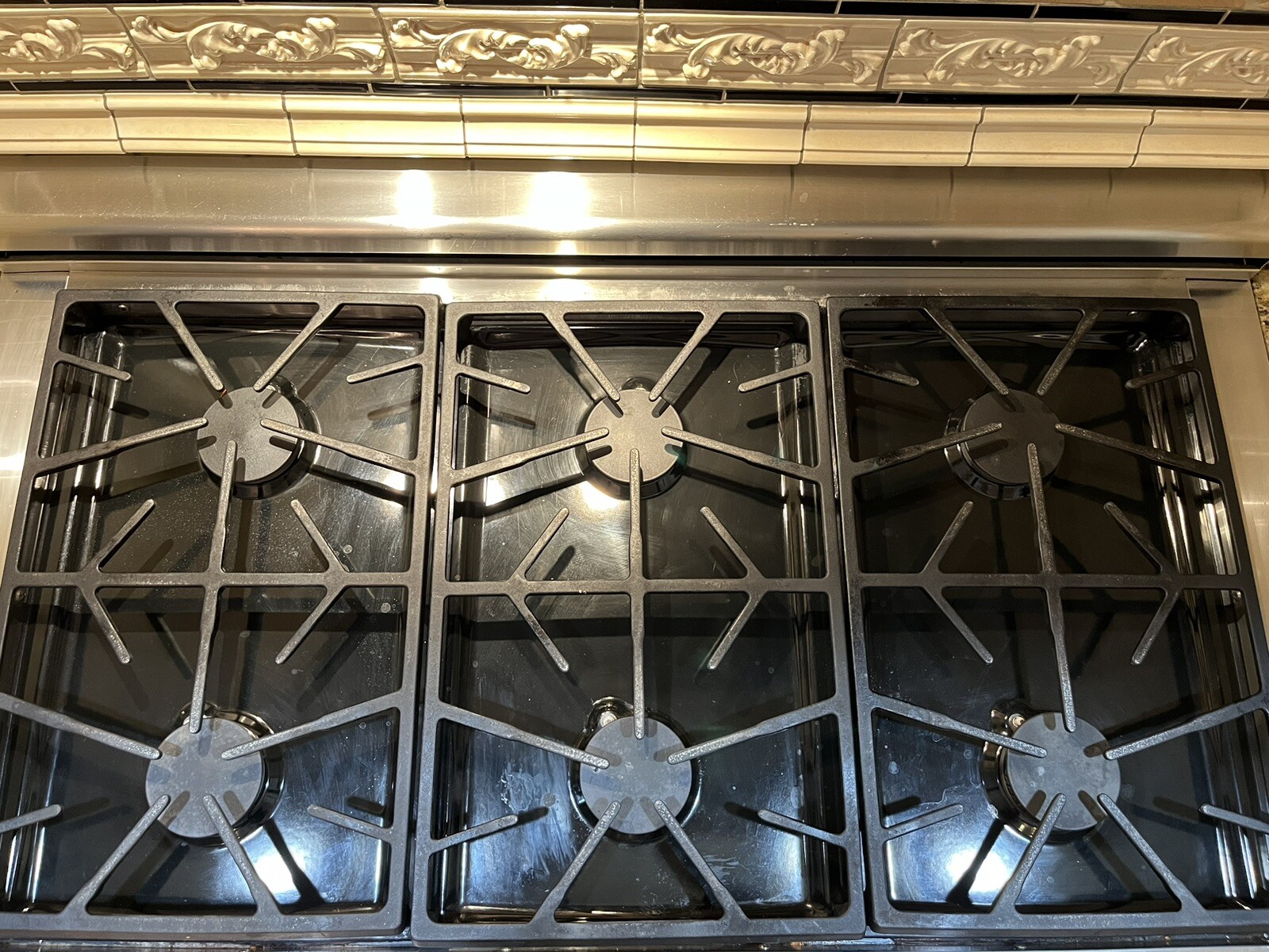 Dacor Epicure Series Silver 48" double oven dualfuel range Great