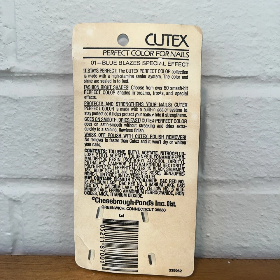 LEIA Esmalte Vintage Cutex Perfect Color 01 Blue Blazes POLISH DRY - Imagem 2 de 3