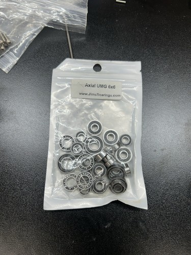 Axial Scx10. Unimog 6x6 Bearing Kit.  - Picture 2 of 2