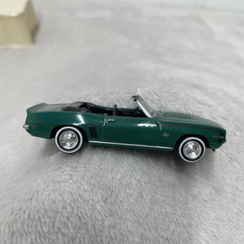 Camaro SS 1969 convertible diecast 1:64 coche caja original 2001 lectores digest Foto 2 de 4