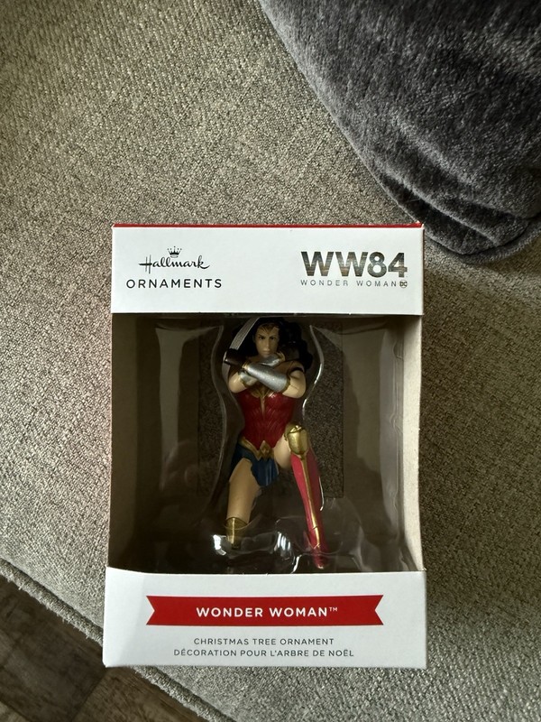 Wonder Woman Ornament Hallmark Christmas WW84 2021 New
