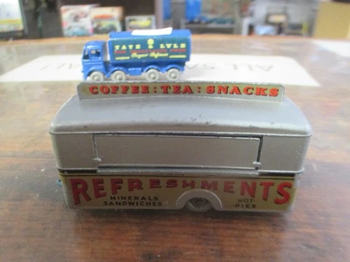 Lesney Matchbox #74 Mobile Refreshment Canteen  Grey Plastic Wheels