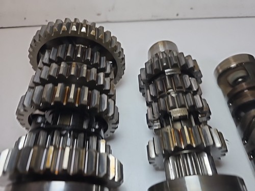 Suzuki GSF 650 Bandit K5/6/7 2005 - 2007 Gearbox Transmission - Picture 3 of 10