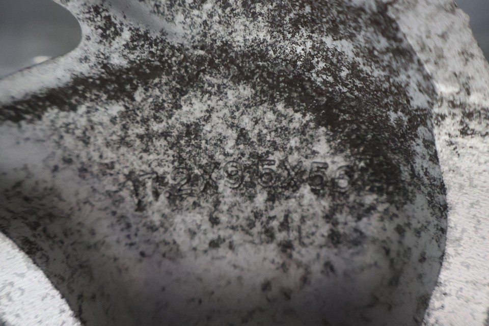 Chevy C4 Corvette Directional Sawblades 17" OEM Wheels Set W