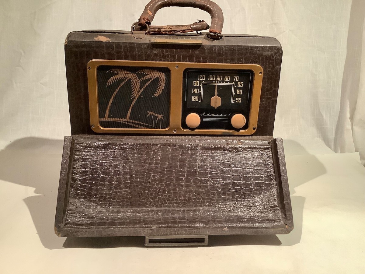 1940's-1950's ADMIRAL PORTABLE TUBE SUITCASE RADIO 6P32-6E1, PALM