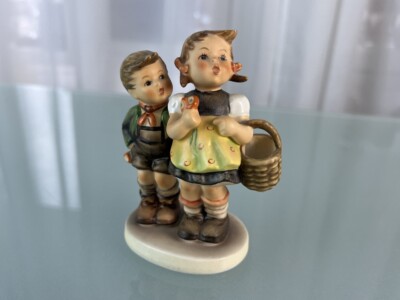 M.I. Hummel Figur 49 3/0 Brüderlein & Schwesterlein 11 cm. 1 Wahl, Top Zustand. 