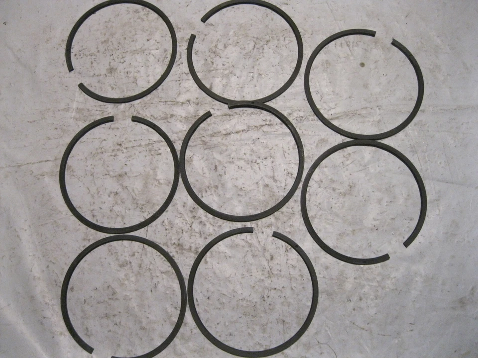Engine Piston Ring Set Sealed Power E-270K-.020 Foto 2 de 4