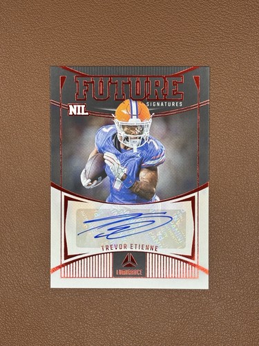 2024 Panini Luminance - Trevor Etienne - Future NIL Red Autograph (RC) - Picture 2 of 4