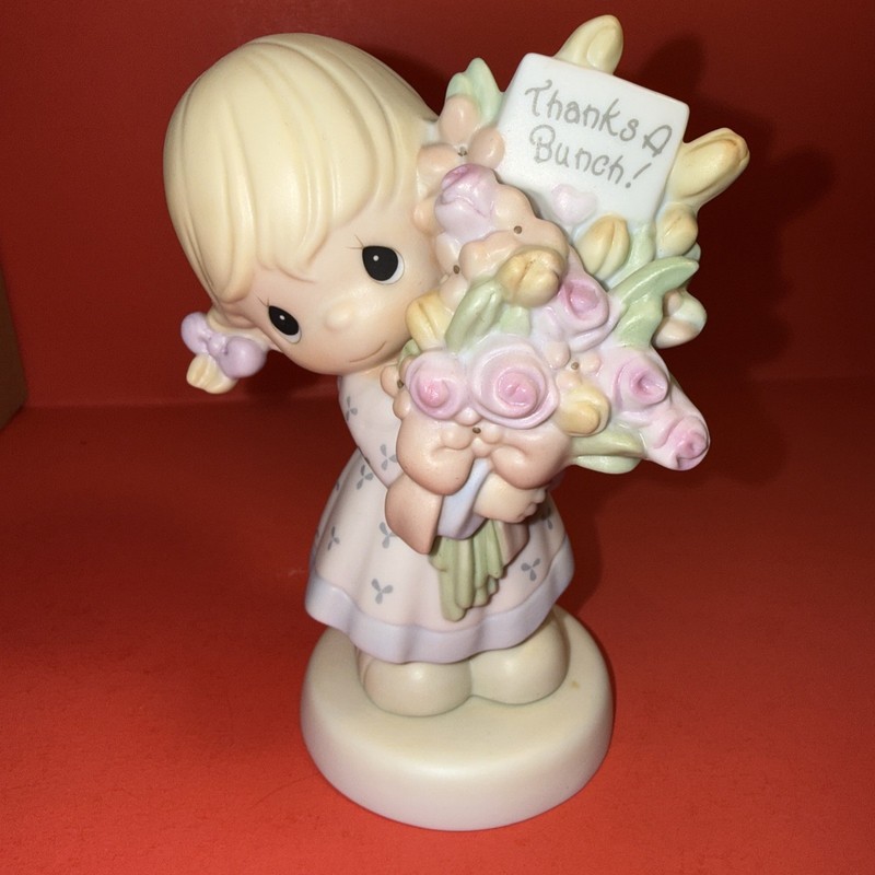 Precious Moments “Thanks A Bunch!” Porcelain Figurine Girl Matte Finish 2000
