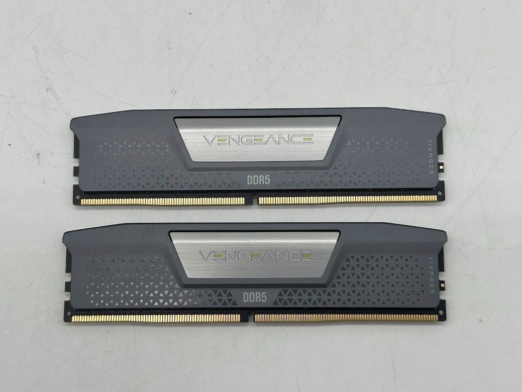 CORSAIR VENGEANCE DDR5 64GB (2x32GB) DDR5 6000MHz