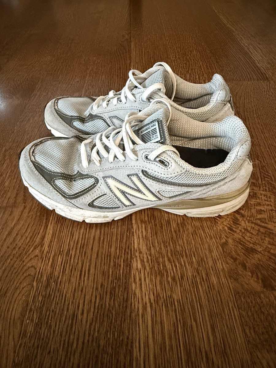 New Balance 990v4 Men's Size 8.5 Grey Silver Suede Made in USA