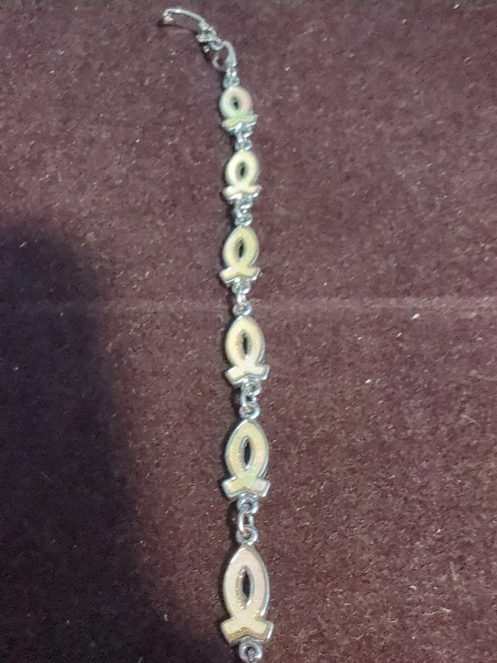 Silver Breast Cancer Awareness Bracelet Opalescent Shiny Color Changing Pearly - Image 3 of 4