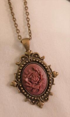 Lovely Swirl Festooned Raised Burgundy Maroon Rose Cameo Brasstone