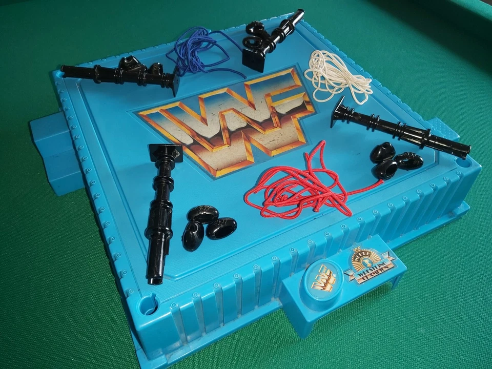 RING WWF WRESTLING HASBRO TITAN SPORTS VINTAGE CON SCATOLA GIG ITALIANA!!! - Immagine 2 di 4