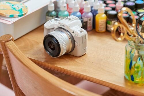 Canon EOS R50 + RF-S 18-45mm F4.5-6.3 IS STM Lens - Compact Mirrorless Digital - Picture 5 of 7