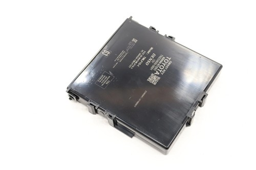2019 - 2022 TOYOTA AVALON KEYLESS ENTRY SMART KEY ANTENNA MODULE OEM 8999007251 - Foto 5 di 12