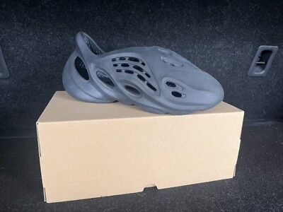 yeezy 700 foam
