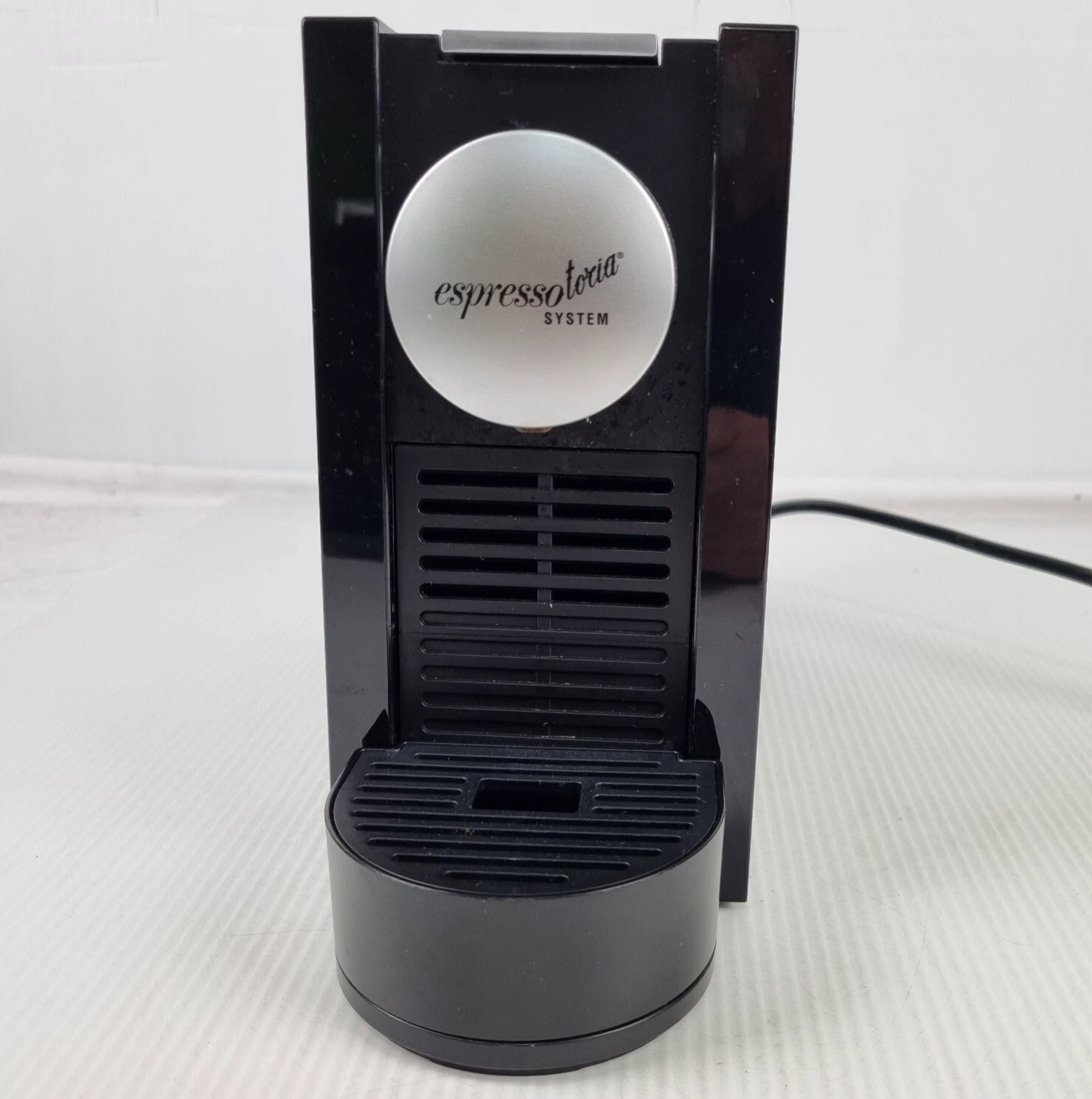 Espressotoria Piccolo Espresso Machine Sleek Black Compact Capsule Coffee Maker
Opens in a new windo
