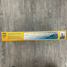 LEGO 5766 CREATOR: Log Cabin 3 In 1 BBQ Cookout Tree Boat Canoe 355 Pieces 2011