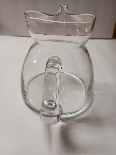 Kosta Boda glass pitcher w/applied handle - Picture 6 of 9