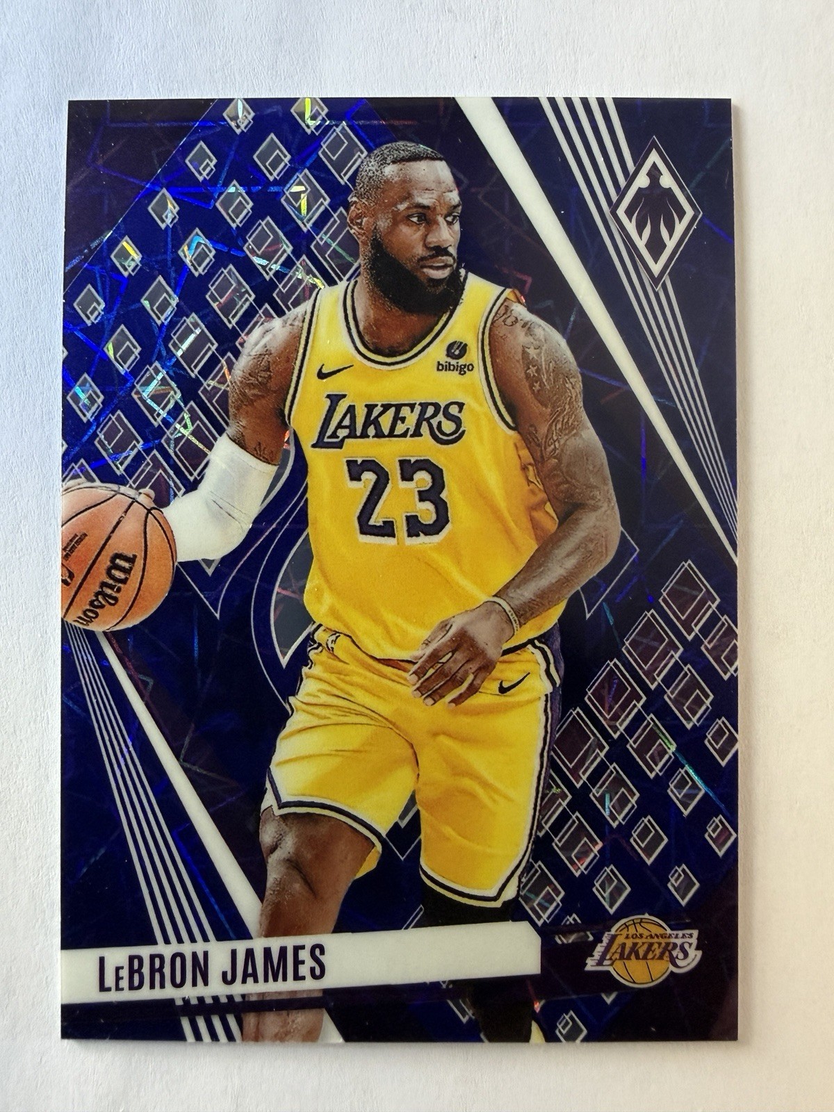 2023-24 Panini Phoenix LeBron James #211 Blue Lazer Phoenix 140/275