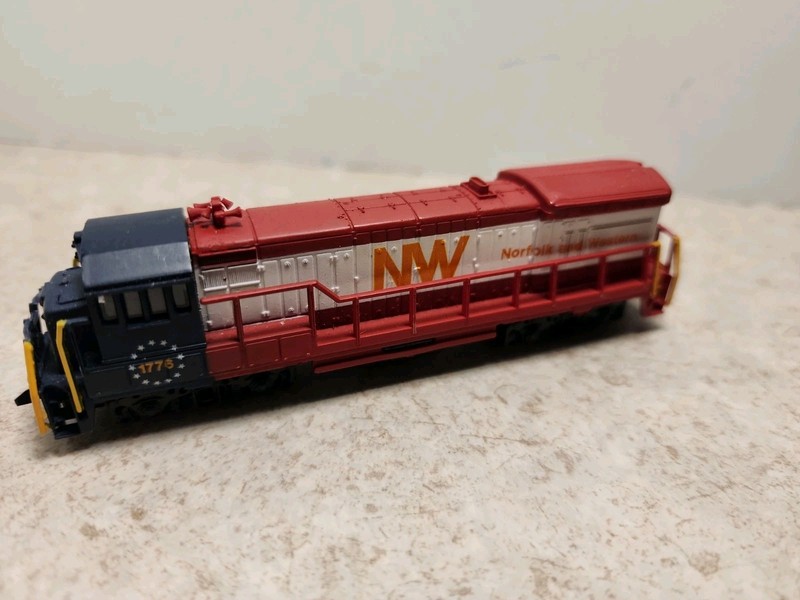 N Scale BACHMANN DIESEL 1776 BICENTENNIAL Locomotive