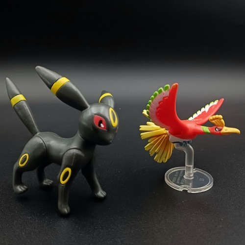 Pokémon Jakks Pacific TRU Exclusive Umbreon, Ho-Oh PVC Figurines, 2010 - Picture 2 of 3