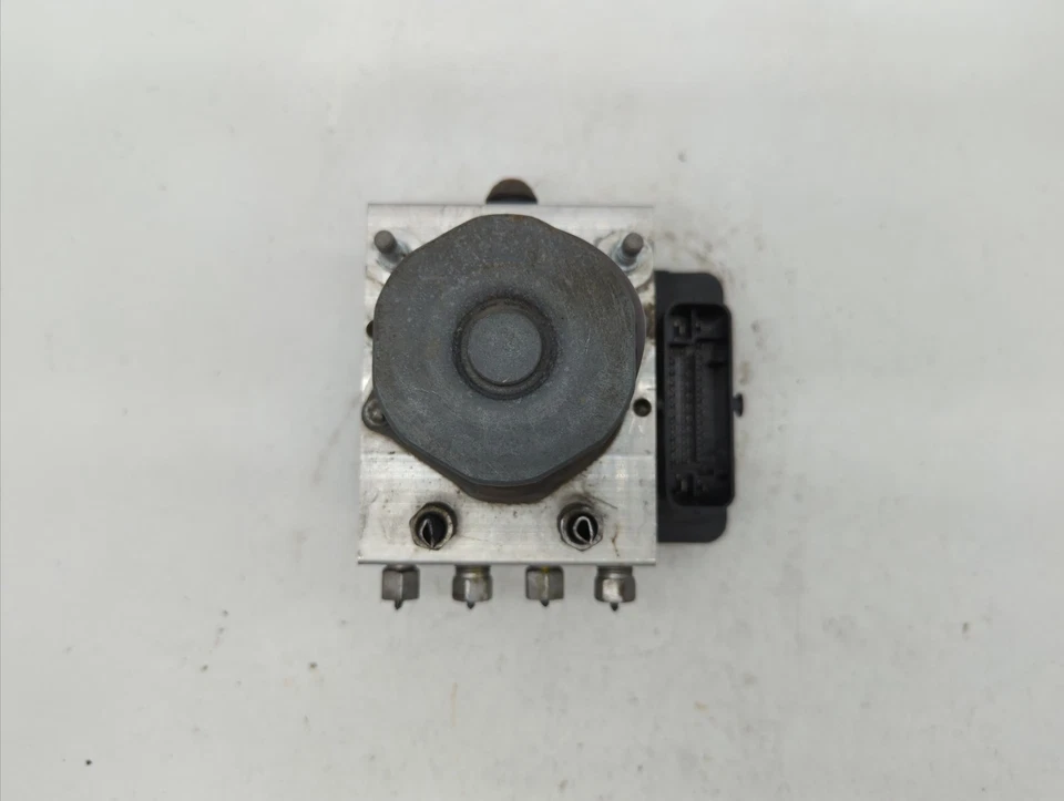 Módulo de controle de bomba 2012-2012 Chrysler Town & Country Abs RU017 - Imagem 3 de 4