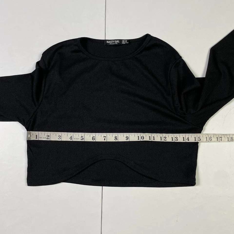 Nasty Gal Top 12 Black Long Sleeve Round Neck Cropped — 第 4/4 张图片