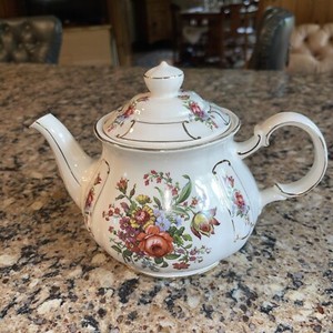 Sadler England Floral Tea Pot English Porcelain VTG
