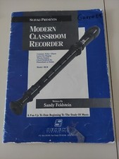 SUZUKI MODERN CLASSROOM RECORDER BOOK