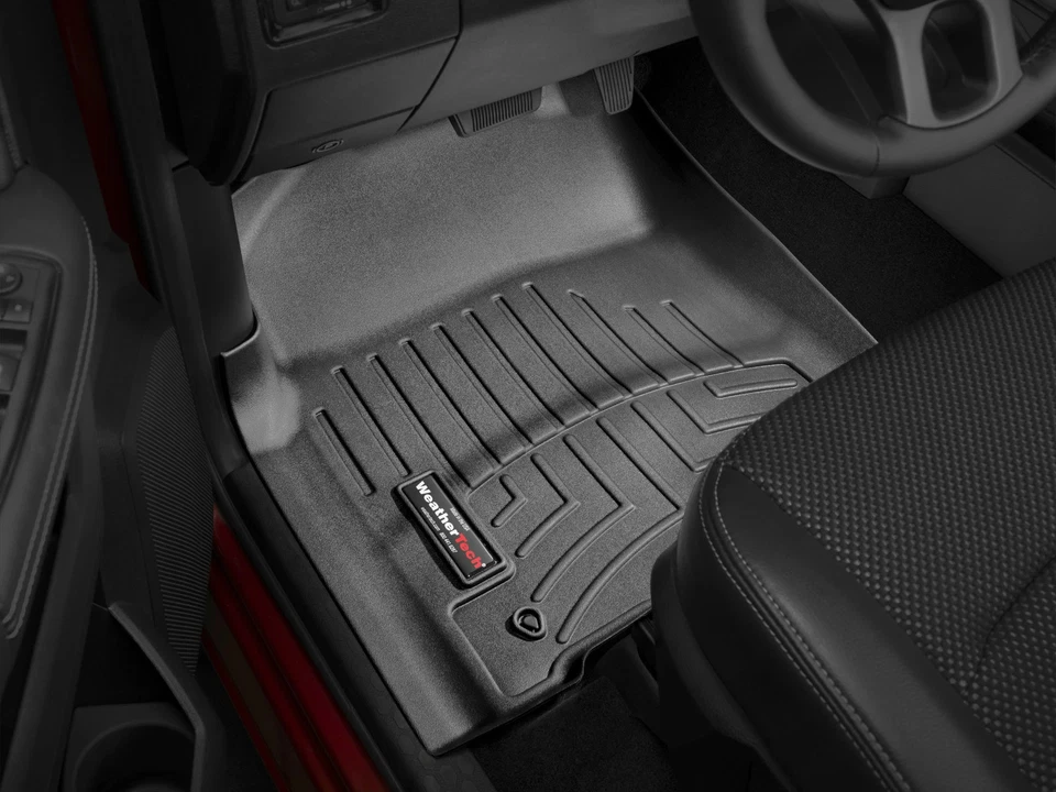 Forro de piso WeatherTech para camioneta Dodge Ram 1500 Classic 2019-2024 - negro Foto 2 de 4
