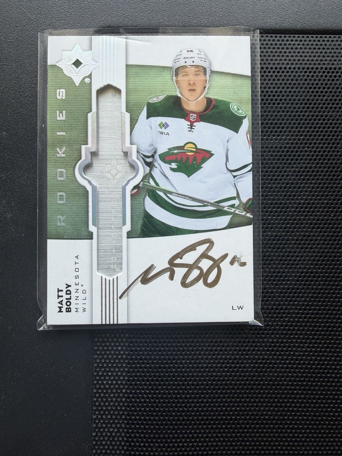 Matt Boldy #UE-BO 2022-23 Upper Deck Ultimate Collection Hockey Ultimate Emblems Autograph