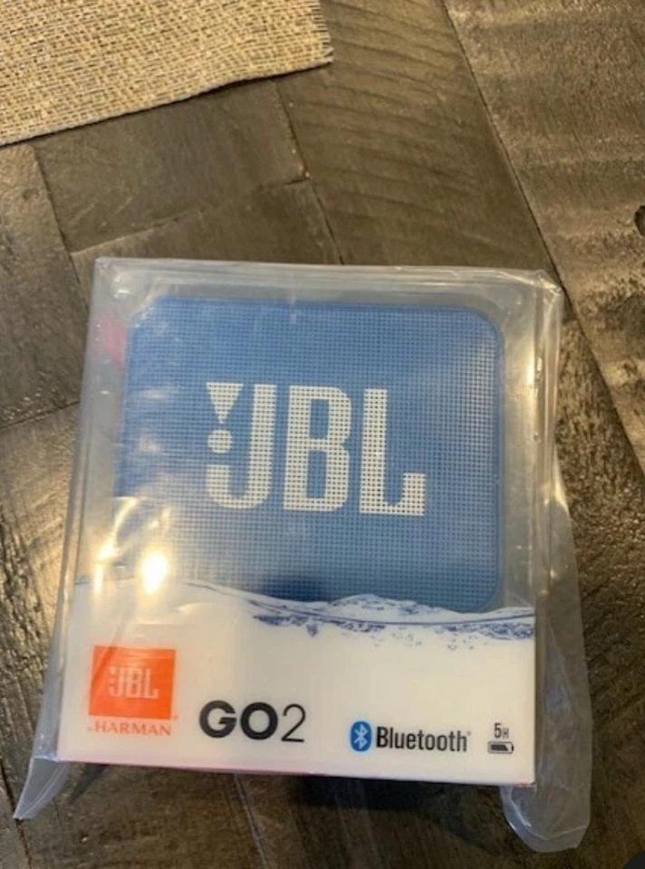 Alto-falante sem fio portátil JBL GO 2 - Azul - Imagem 2 de 4
