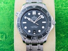 Omega Seamaster Diver 300M 42mm Green "Seaweed" Dial on bracelet Unworn NOS 2022