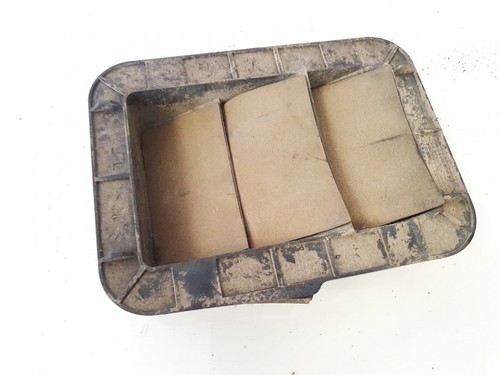 Quarter panel vent