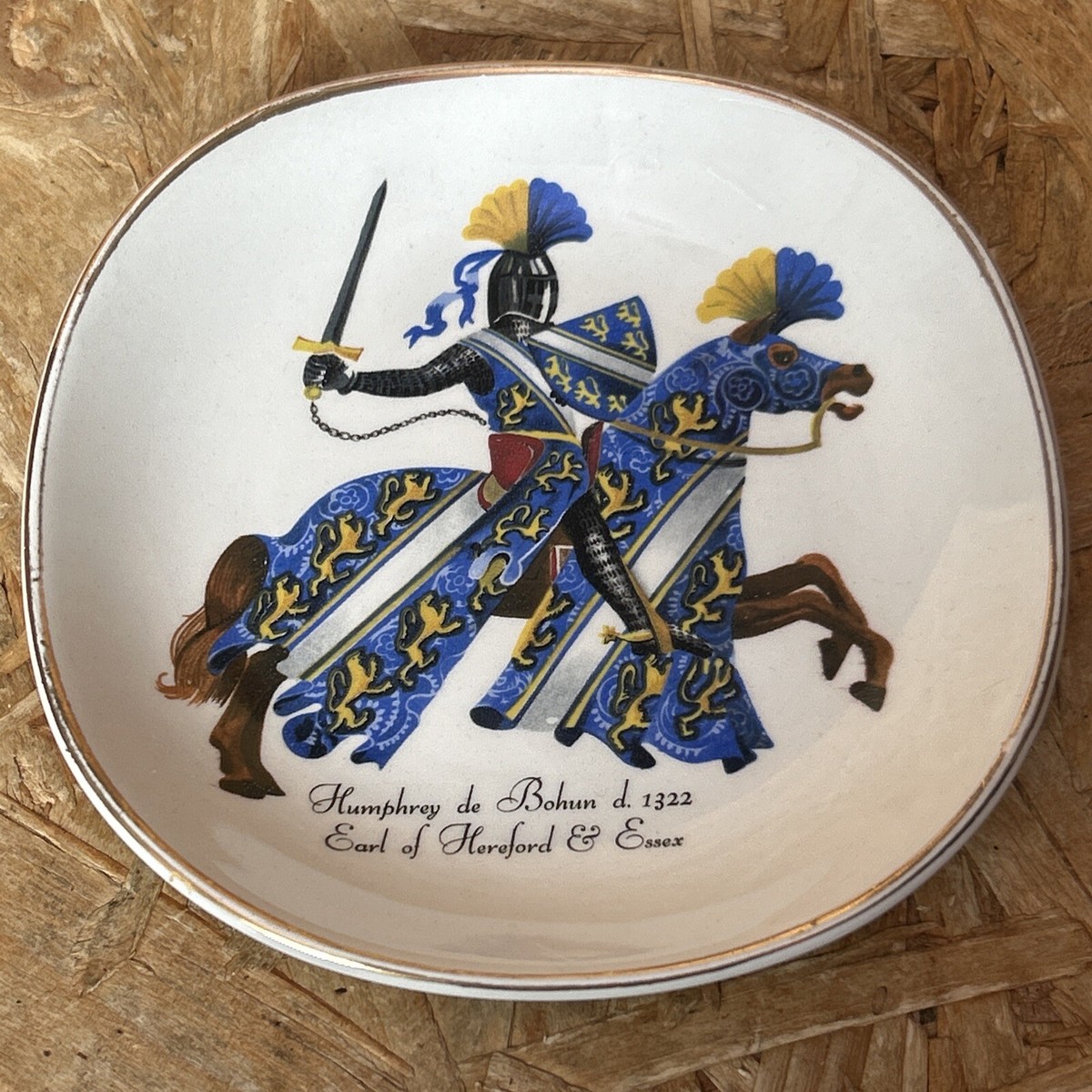 HF International Be / Trinkets & Things