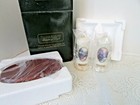 Thomas Kinkade Painter Of Light Salt & Pepper Shaker Collectible W/Base Nib