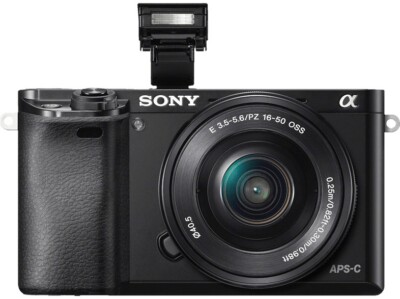 NEU SONY Alpha 6000 KIT (ILCE-6000L) Systemkamera plus Tasche