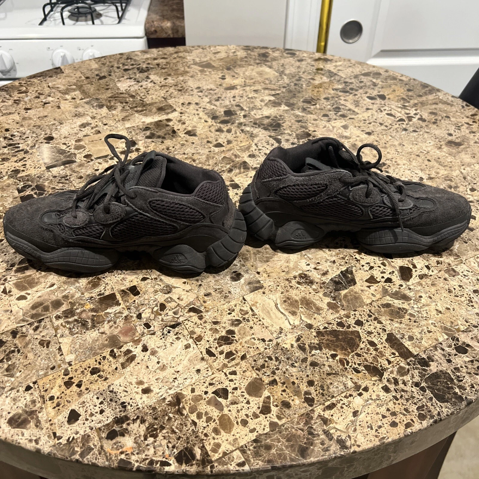 Taglia 8 Adidas Yeezy 500 Low Utility Nero