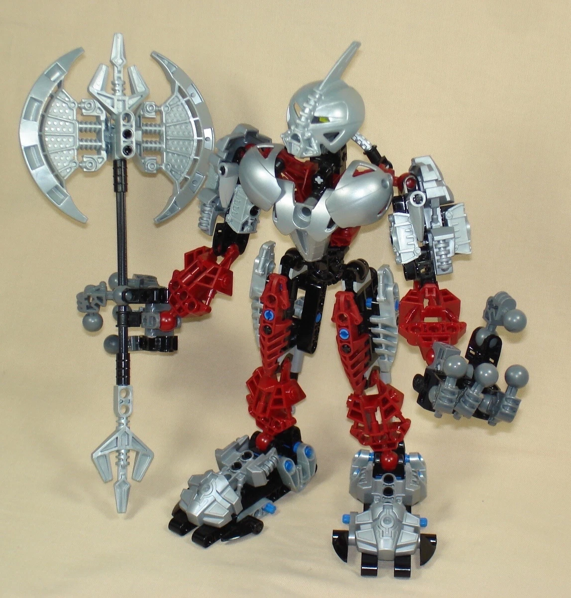 Lego Bionicle Warriors 8733 AXONN Mask of Truth Titan 100 with