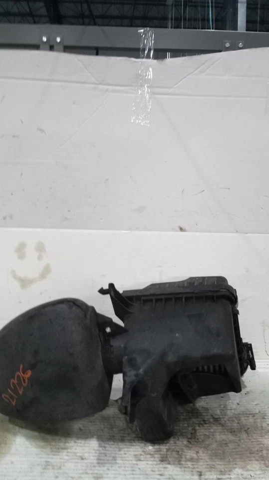 2015 Subaru Legacy Air Cleaner Assembly OEM 2.5L Black 97k Miles NJ25-21226 - Image 2 of 4