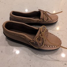 MINNETONKA Kilty Brown Leather Driving Slip On Moccasins Size 6 NEW