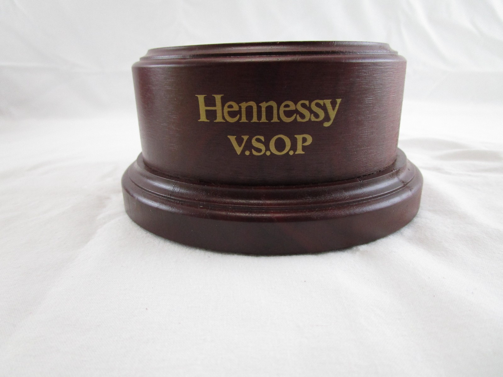 Hennessy V.S.O.P Bottle Display Wood Hennessy Cognac Bottle Holder