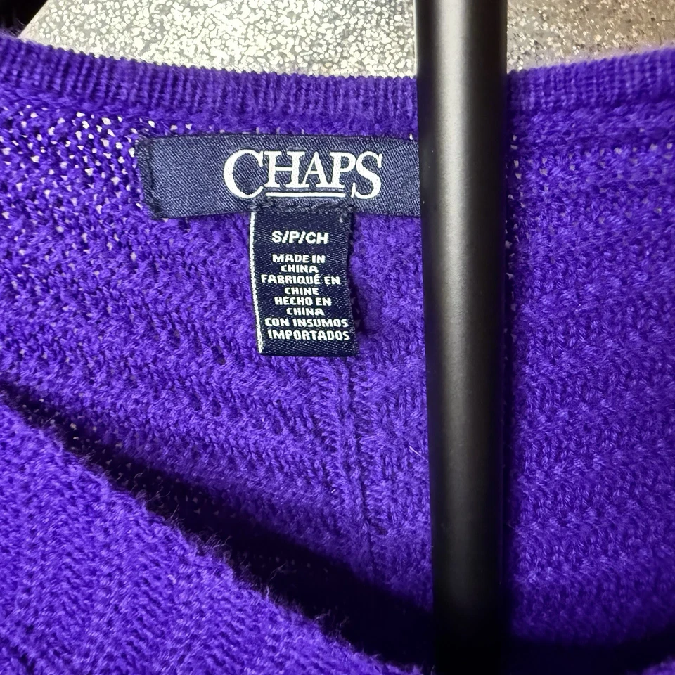 Suéter jersey pequeño de algodón púrpura con cuello en V de gran tamaño CHAPS para mujer Foto 2 de 4