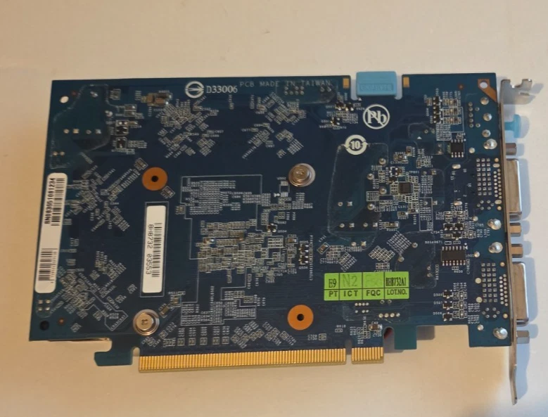 PCIe Gigabyte GV-N95TD3-512H 9500t GPU GDDR3 SLI Dual DVI-I TV-OUT Graphics Card - Image 3 of 3