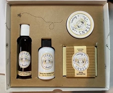 Joan's a Keeper BEE PAMPERED GIFT SET - Warm Honey - Naturally Made Products NIB